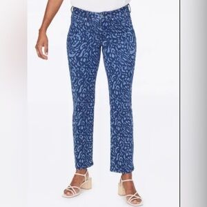 NWT NYDJ Marilyn Ankle Jeans with 1” Ankle Slit in Wild Animal Disc Print